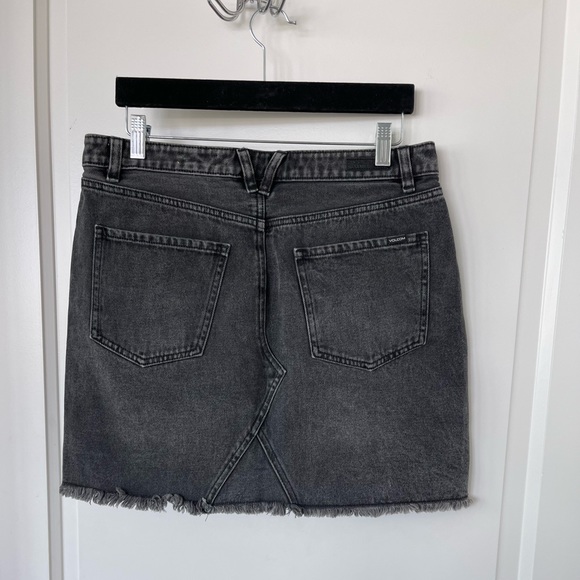 Volcom Women’s High-Rise Raw-Hem Stoned Denim Mini Jean Skirt | Black - Picture 2 of 8